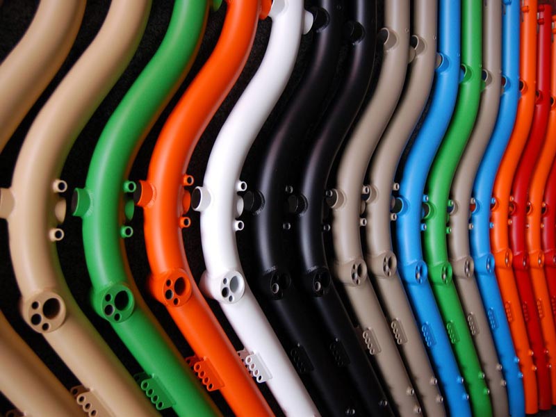 Un echatillons des couleurs Azub sur les cadres de vélo couché Bufo.