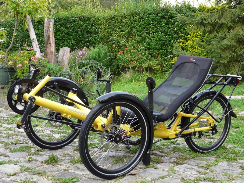 Le tricycle Scorpion fs personalisé par une couleur spécial en option.